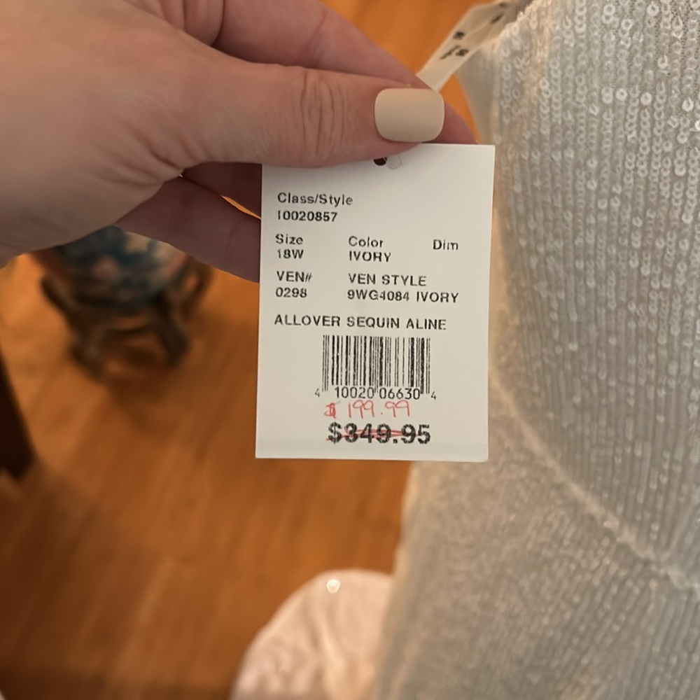 NWT Davids Bridal beaded gown Flawless zipper triple lined Includes garment bag - Picture 3 of 7
